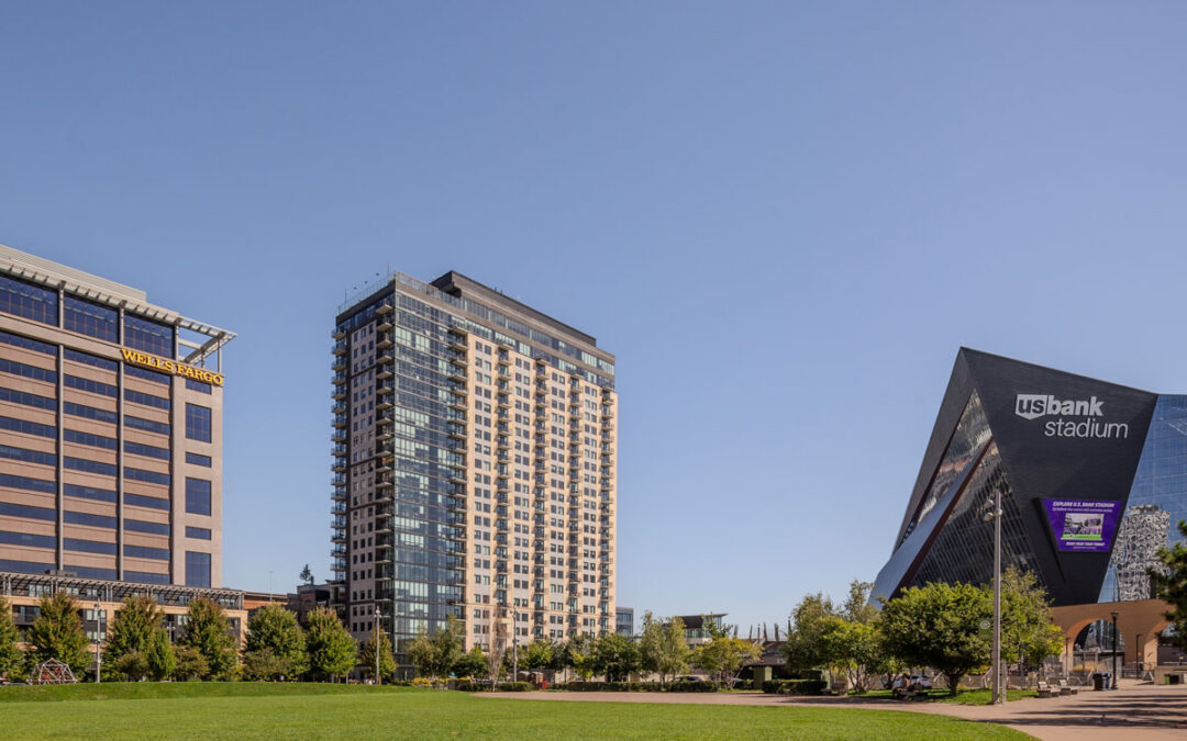 4th & Park Exterior